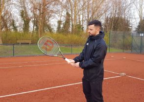 How to Grip a Tennis Racket