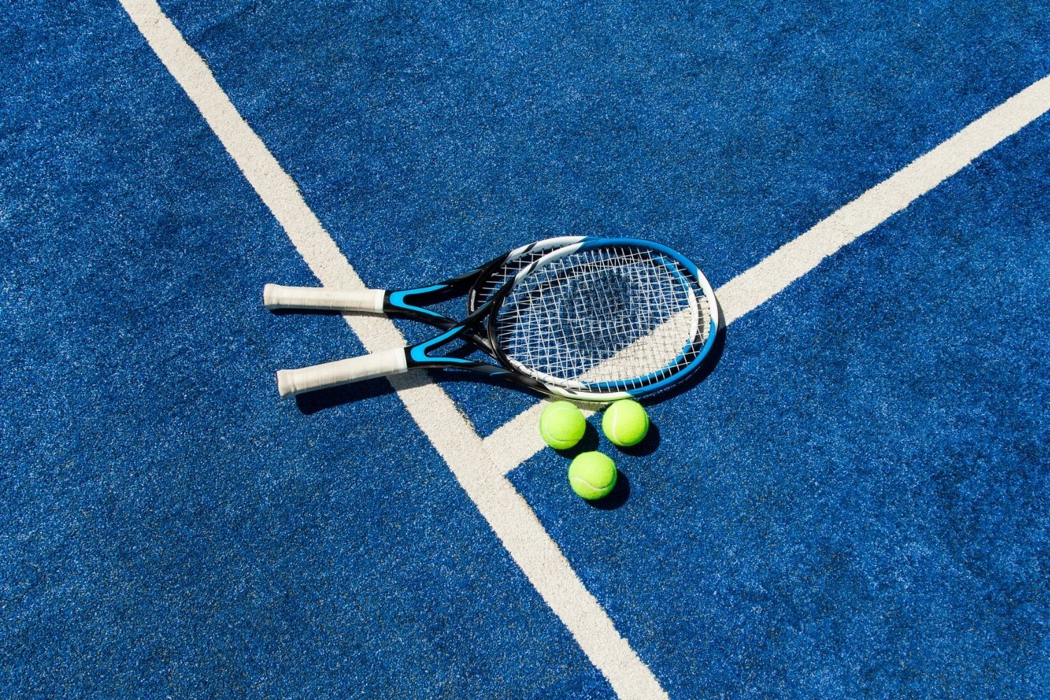 Dragende cirkel top Noodlottig Tennis Racket Price Guide: How Much Does it Cost?